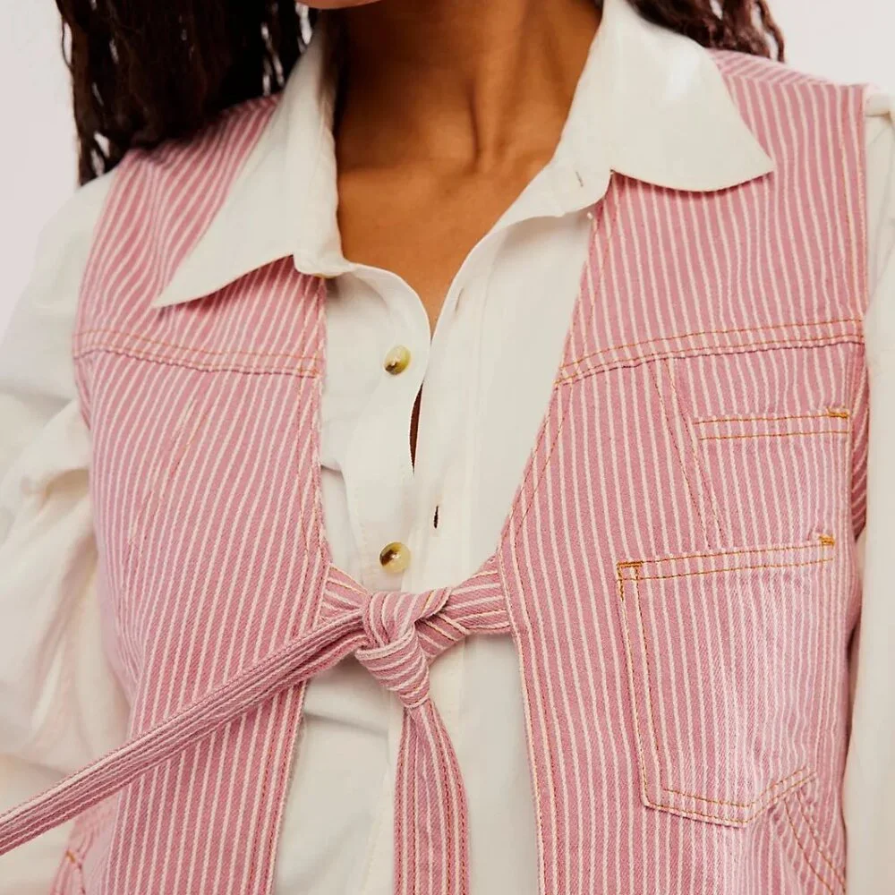 Damson Madder Dilly Gilet - Picture 5 of 10